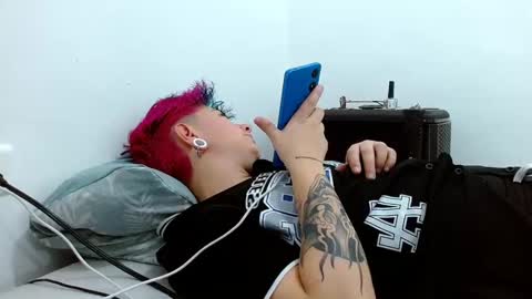 Blue online show from November 2025 10:45:02 PM