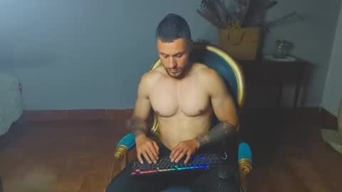 tomDavisXl online show from April 2026 01:14:01 AM