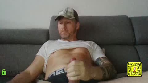 Snapshot of tomhardic chatting on January 2025 06:24:01 AM TOM online show from January 2025 06:24:01 AM