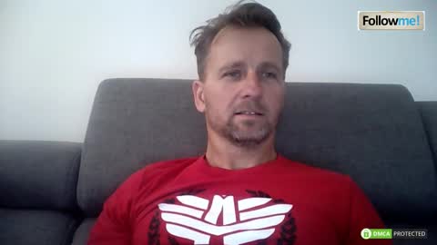 Snapshot of tomhardic chatting on October 2025 10:02:01 AM TOM online show from October 2025 10:02:01 AM