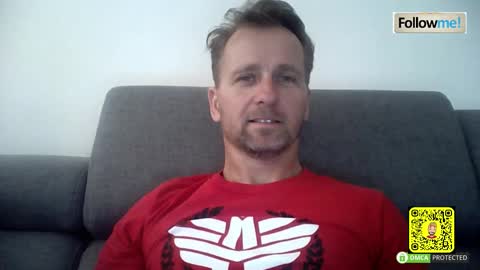 Snapshot of tomhardic chatting on October 2025 11:05:01 AM TOM online show from October 2025 11:05:01 AM