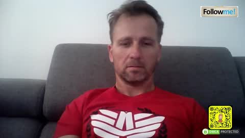 Snapshot of tomhardic chatting on November 2025 09:31:01 AM TOM online show from November 2025 09:31:01 AM