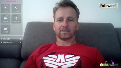 Snapshot of tomhardic chatting on November 2025 10:32:01 PM TOM online show from November 2025 10:32:01 PM