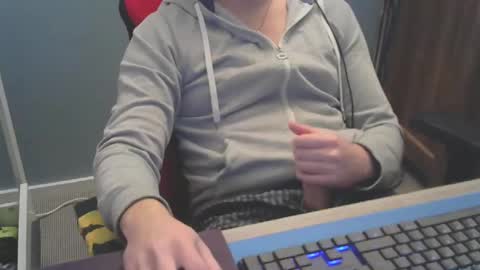 tomin3m online show from January 2025 04:57:02 PM