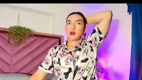   online show from October 2025 12:17:02 PM