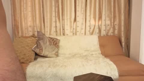 Tomas online show from March 2026 02:10:01 PM