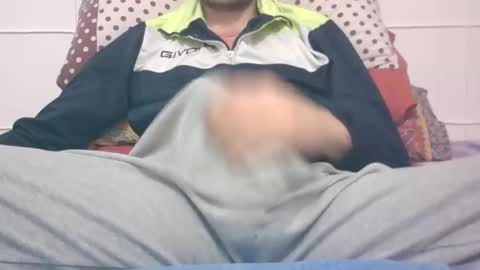 tommaso9046 online show from January 2025 05:04:01 PM