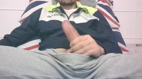 tommaso9046 online show from February 2025 03:39:01 PM