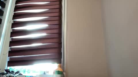 Snapshot of tommilovee chatting on May 2026 09:04:01 AM tommilovee online show from May 2026 09:04:01 AM