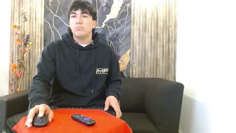 tommy160920 online show from November 2025 12:55:01 PM