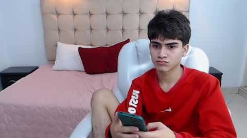 Snapshot of tommy18__ chatting on January 2025 12:15:01 PM Tommy online show from January 2025 12:15:01 PM