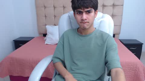 Snapshot of tommy18__ chatting on February 2025 10:19:01 AM Tommy online show from February 2025 10:19:01 AM