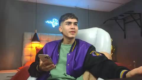 Snapshot of tommy18__ chatting on February 2025 07:02:01 AM Tommy online show from February 2025 07:02:01 AM