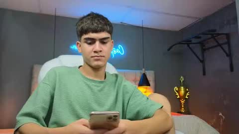 Snapshot of tommy18__ chatting on February 2025 07:06:02 AM Tommy online show from February 2025 07:06:02 AM