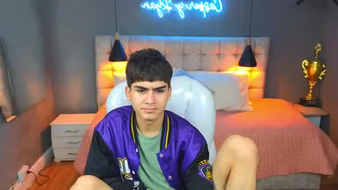 Snapshot of tommy18__ chatting on March 2025 06:50:02 AM Tommy online show from March 2025 06:50:02 AM