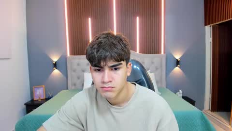 Snapshot of tommy18__ chatting on September 2025 03:17:01 AM Tommy online show from September 2025 03:17:01 AM