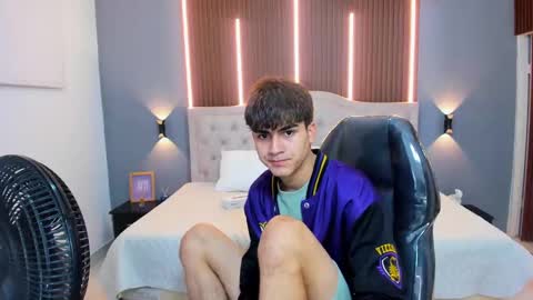 Snapshot of tommy18__ chatting on September 2025 03:27:02 AM Tommy online show from September 2025 03:27:02 AM