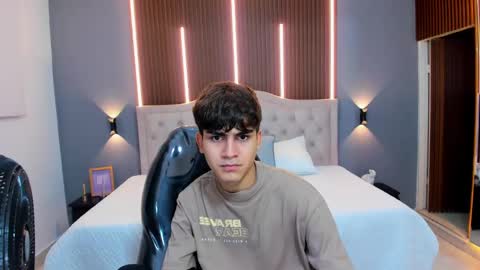 Snapshot of tommy18__ chatting on September 2025 03:29:01 AM Tommy online show from September 2025 03:29:01 AM