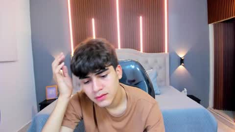 Snapshot of tommy18__ chatting on September 2025 03:40:01 AM Tommy online show from September 2025 03:40:01 AM