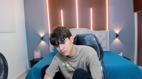 Snapshot of tommy18__ chatting on September 2025 03:30:02 AM Tommy online show from September 2025 03:30:02 AM