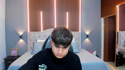 Snapshot of tommy18__ chatting on October 2025 03:29:01 AM Tommy online show from October 2025 03:29:01 AM