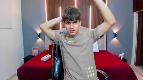 Snapshot of tommy18__ chatting on October 2025 04:20:02 AM Tommy online show from October 2025 04:20:02 AM