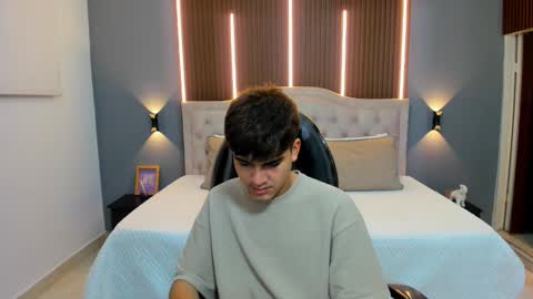 Snapshot of tommy18__ chatting on November 2025 03:38:02 AM Tommy online show from November 2025 03:38:02 AM