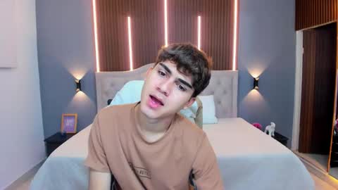 Snapshot of tommy18__ chatting on November 2025 03:28:01 AM Tommy online show from November 2025 03:28:01 AM