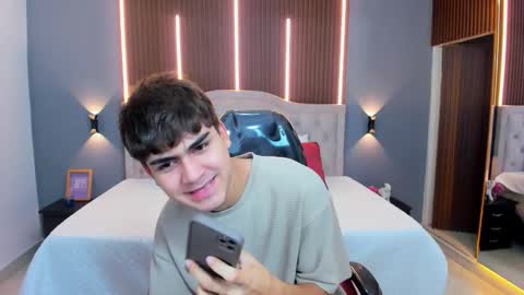 Snapshot of tommy18__ chatting on November 2025 03:28:02 AM Tommy online show from November 2025 03:28:02 AM