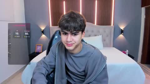 Snapshot of tommy18__ chatting on November 2025 03:38:01 AM Tommy online show from November 2025 03:38:01 AM