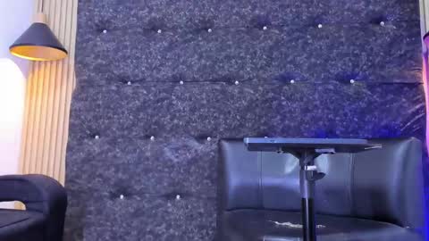 tommy_bigcock19 online show from November 2025 09:24:01 PM