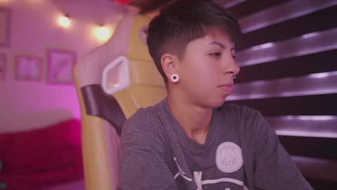 Blue  online show from February 2025 03:37:02 PM