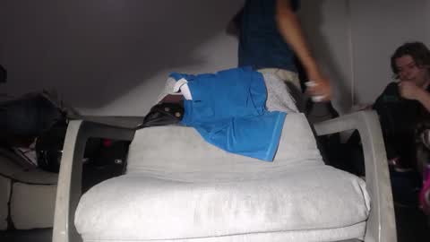   Thomas    online show from March 2025 08:53:02 PM