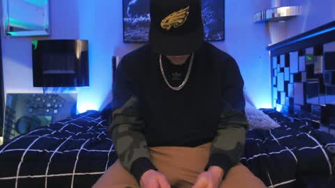 Snapshot of tommy_knuckles chatting on January 2025 04:52:02 AM Tommy online show from January 2025 04:52:02 AM