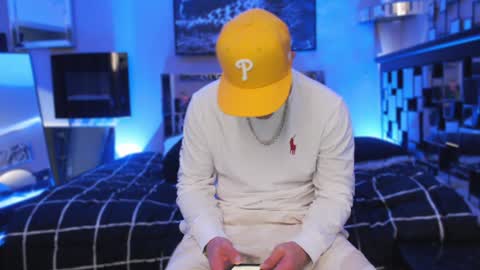 Snapshot of tommy_knuckles chatting on January 2025 05:48:02 AM Tommy online show from January 2025 05:48:02 AM