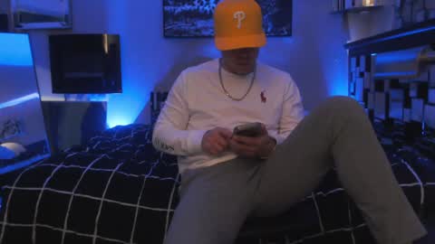 Snapshot of tommy_knuckles chatting on January 2025 01:11:01 PM Tommy online show from January 2025 01:11:01 PM