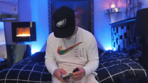 Snapshot of tommy_knuckles chatting on January 2025 01:49:01 PM Tommy online show from January 2025 01:49:01 PM