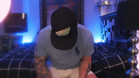 Snapshot of tommy_knuckles chatting on February 2025 04:32:02 PM Tommy online show from February 2025 04:32:02 PM