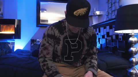 Snapshot of tommy_knuckles chatting on February 2025 06:09:02 AM Tommy online show from February 2025 06:09:02 AM