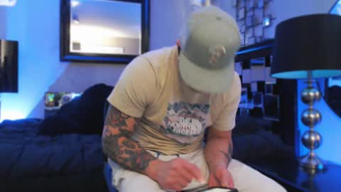 Snapshot of tommy_knuckles chatting on March 2025 08:02:02 AM Tommy online show from March 2025 08:02:02 AM