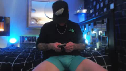 Snapshot of tommy_knuckles chatting on November 2025 07:40:02 AM Tommy online show from November 2025 07:40:02 AM