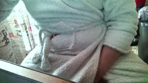 Tommi Li online show from April 2026 06:19:01 AM