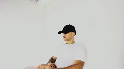 Snapshot of tommy_sccott chatting on September 2025 11:30:01 PM tommy_sccott online show from September 2025 11:30:01 PM