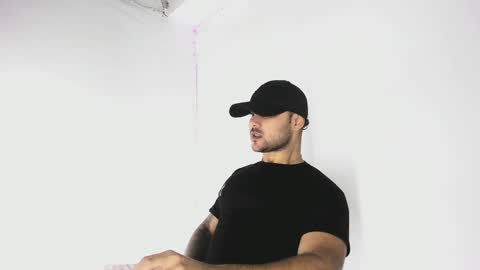 Snapshot of tommy_sccott chatting on October 2025 10:27:02 PM tommy_sccott online show from October 2025 10:27:02 PM