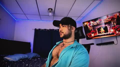 Snapshot of tommy_sccott chatting on December 2025 10:15:02 PM tommy_sccott online show from December 2025 10:15:02 PM