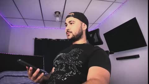 Snapshot of tommy_sccott chatting on February 2026 11:45:02 PM tommy_sccott online show from February 2026 11:45:02 PM