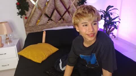 Tommy Foxboy online show from December 2024 04:15:02 AM