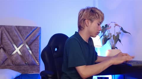 Tommy Foxboy online show from January 2025 05:18:01 PM