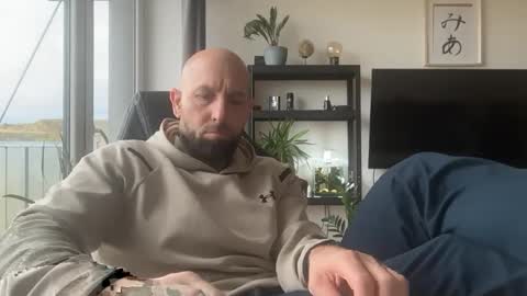 Thomas Fit online show from October 2025 07:05:02 AM