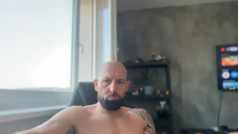 Thomas Fit online show from August 2026 05:10:02 AM
